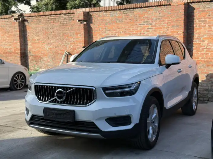Volvo XC40 2020 Model T3 2WD Zhixing Fashion Edition – фото 1