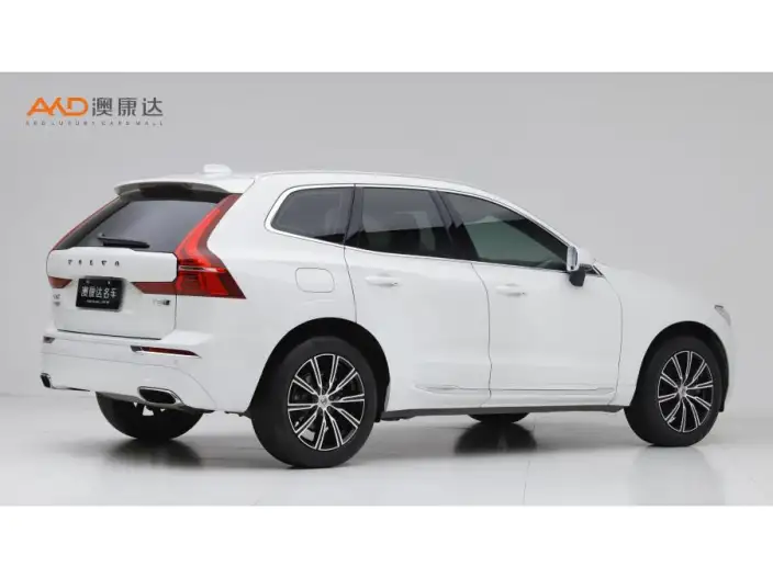 Volvo XC60 2020 Model T5 4WD Smart Range Deluxe Edition – фото 4