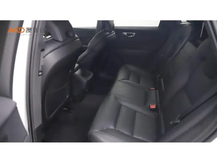 Volvo XC60 2020 Model T5 4WD Smart Range Deluxe Edition – фото 10