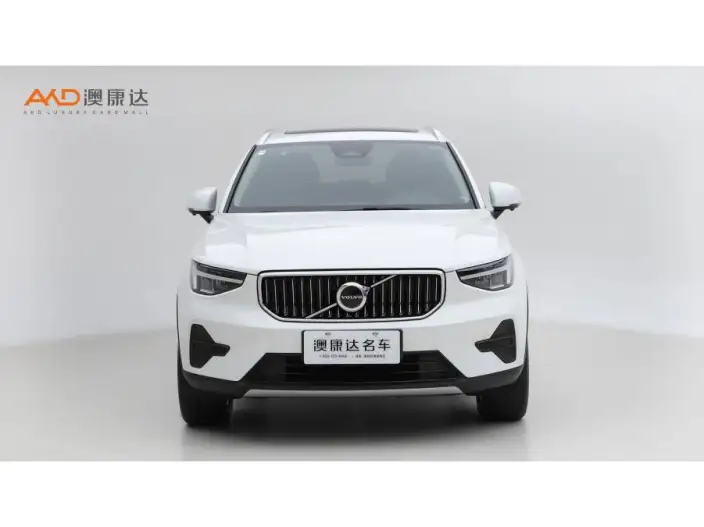 Volvo XC40 2023 Model B4 4WD Smart Range Deluxe Edition – фото 2