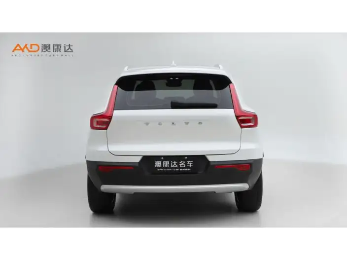 Volvo XC40 2023 Model B4 4WD Smart Range Deluxe Edition – фото 3