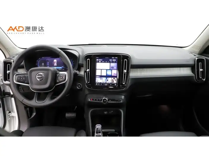 Volvo XC40 2023 Model B4 4WD Smart Range Deluxe Edition – фото 6