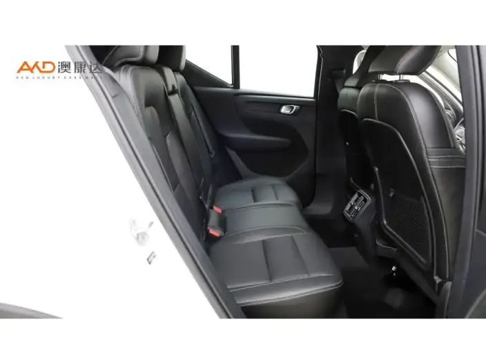 Volvo XC40 2023 Model B4 4WD Smart Range Deluxe Edition – фото 10
