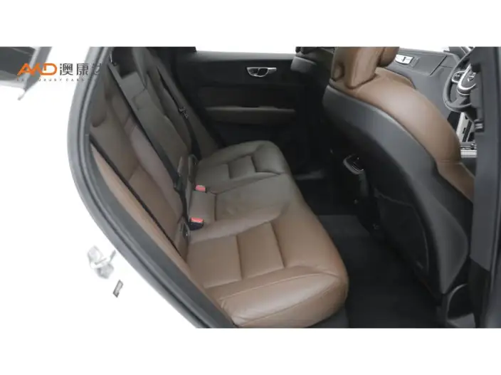 Volvo XC60 2020 Model T5 4WD Smart Range Deluxe Edition – фото 8