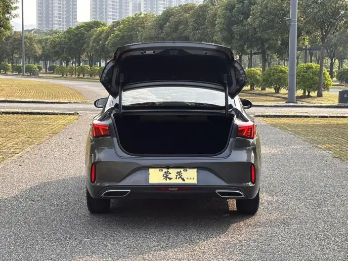 Changan Eado 2022 Model PLUS Blue whale NE 1.4T GDI DCT Noble Model – фото 8