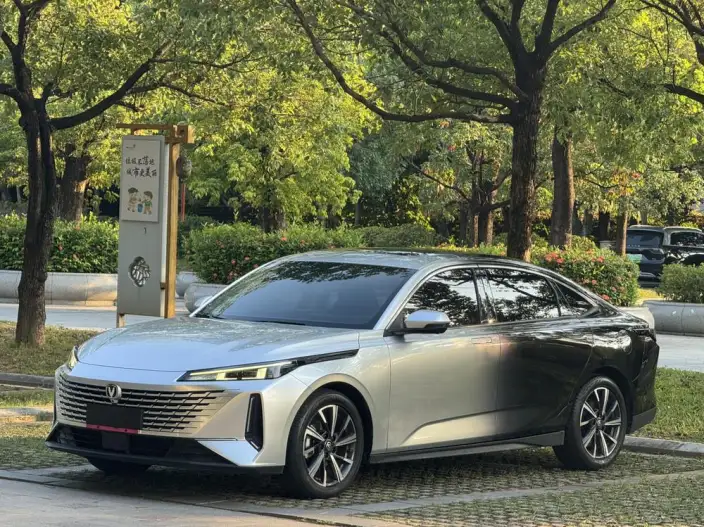 Changan Yida 2023 Model 1.5T GDI Automatic Pilot Model – фото 1