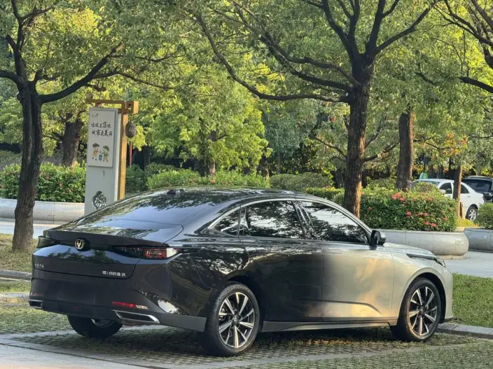 Changan Yida 2023 Model 1.5T GDI Automatic Pilot Model – фото 5