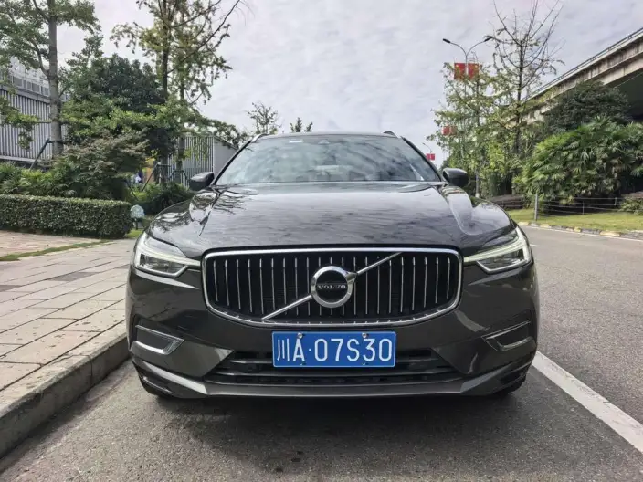Volvo XC60 2020 Model T5 4WD Smart Range Sports Edition – фото 2