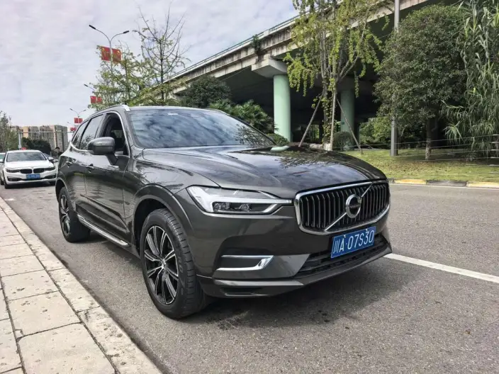 Volvo XC60 2020 Model T5 4WD Smart Range Sports Edition – фото 3