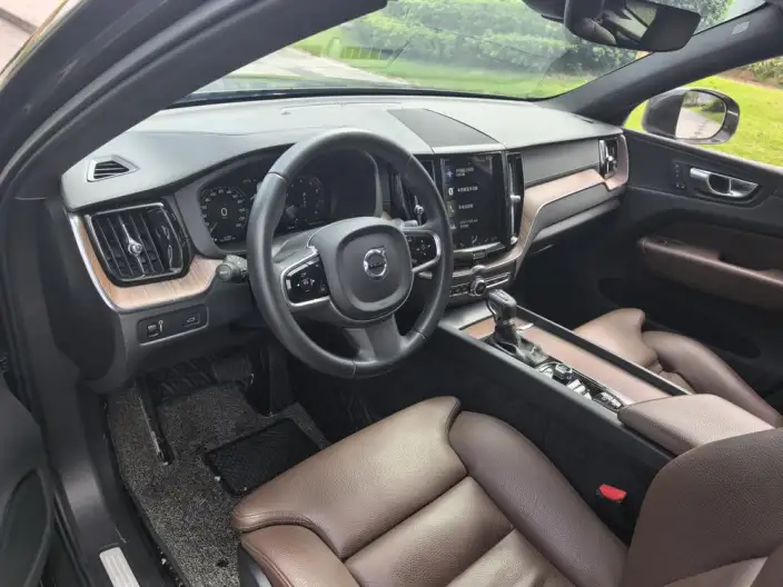 Volvo XC60 2020 Model T5 4WD Smart Range Sports Edition – фото 11
