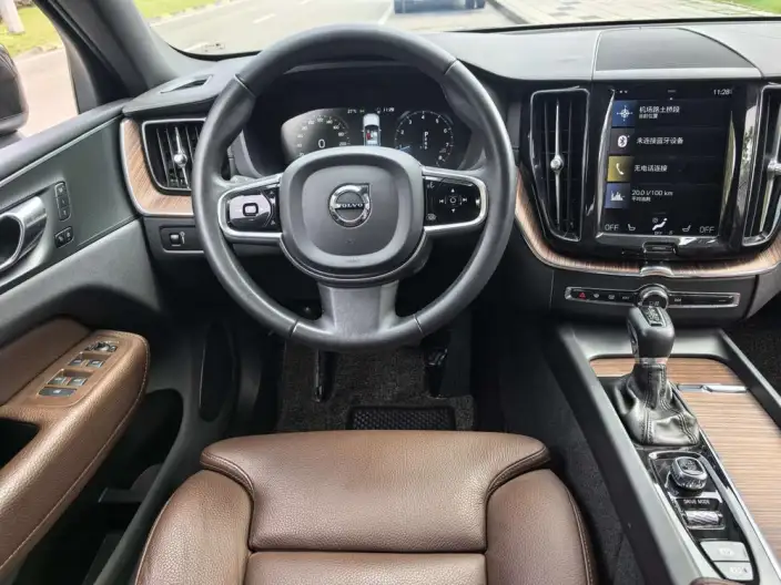 Volvo XC60 2020 Model T5 4WD Smart Range Sports Edition – фото 13