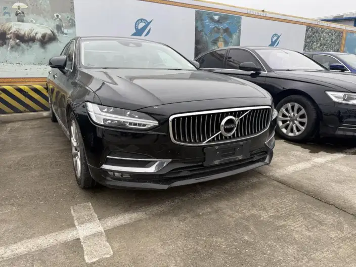 Volvo S90 2020 Model T5 Smart Range Deluxe Edition – фото 3