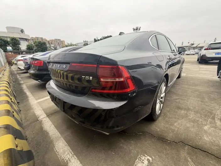 Volvo S90 2020 Model T5 Smart Range Deluxe Edition – фото 4