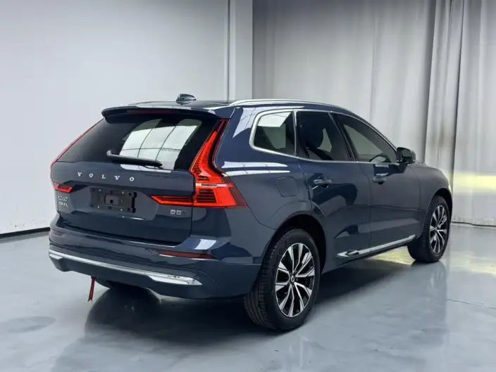 Volvo XC60 2025 Model B5 4WD Smart Range Deluxe Edition – фото 5