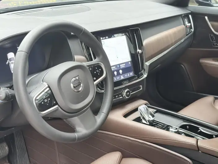 Volvo S90 2023 Model B5 Smart Range Deluxe Edition – фото 13