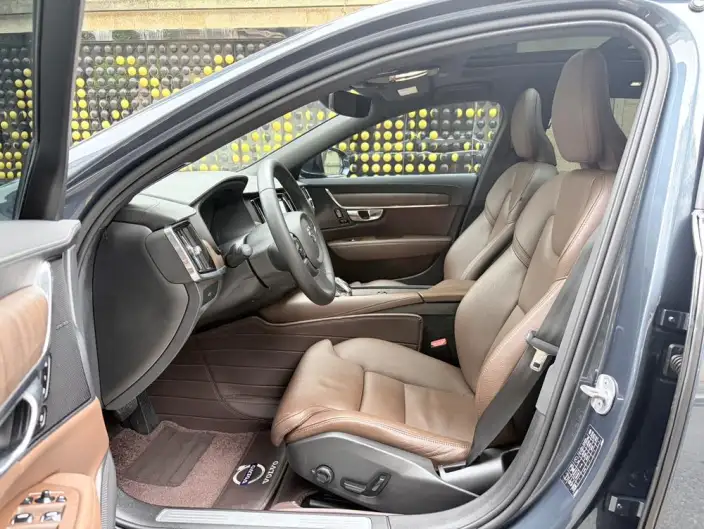 Volvo S90 2023 Model B5 Smart Range Deluxe Edition – фото 16