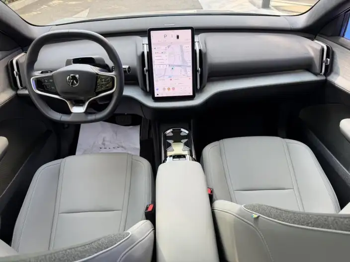 Volvo EX30 2025 Model Rear Drive Long Battery Life Pro Edition Ultra – фото 9