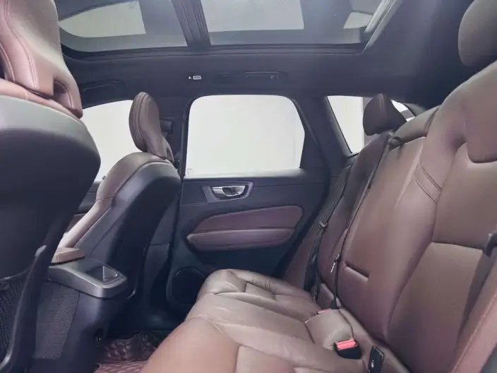 Volvo XC60 2023 Model B5 4WD Smart Range Deluxe Edition – фото 19