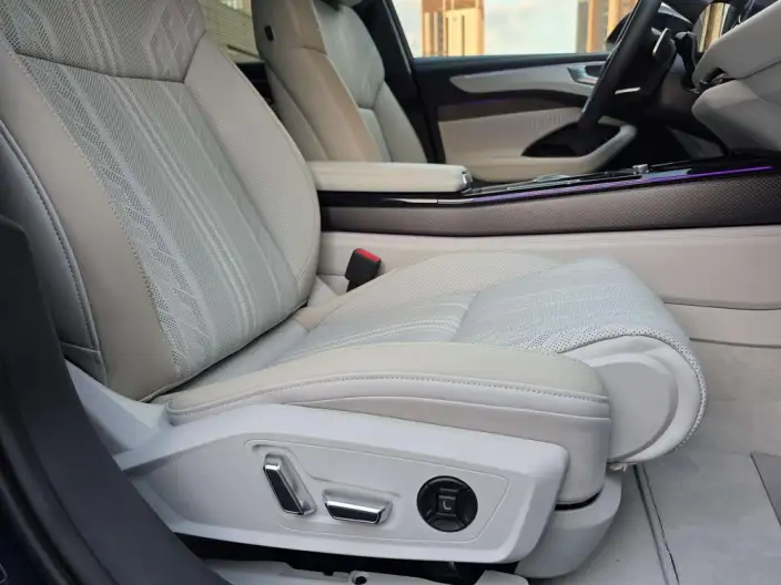 Audi A6L 2026 Model 2.0T quattro Exclusive Model – фото 13
