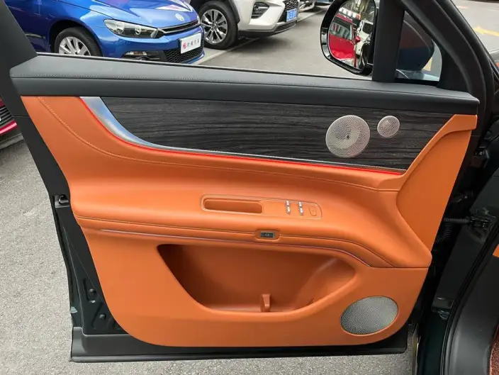 Aito M9 2024 Model Extended Range Ultra VI seat Edition – фото 9