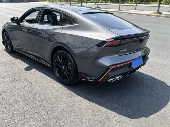 Changan UNI-V 2022 Model 1.5T Sports Edition – фото 4