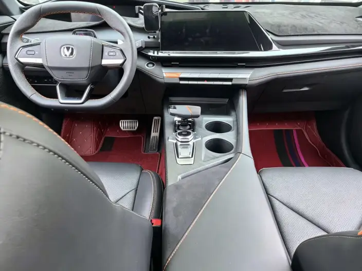 Changan UNI-V 2022 Model 1.5T Sports Edition – фото 7