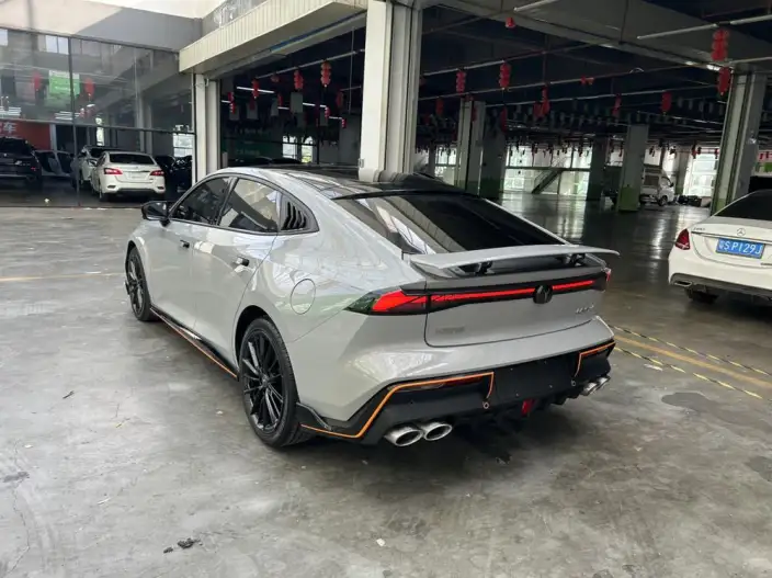 Changan UNI-V 2022 Model 1.5T Sports Edition – фото 5