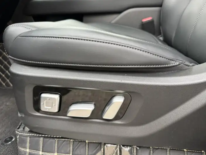 Tank 400 Hi4-T 2026 Model 2.0T Smart Edition – фото 23