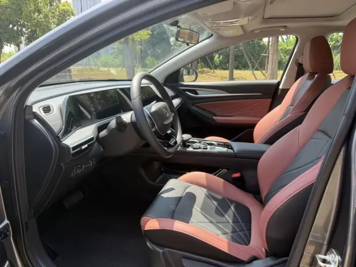 Changan Eado 2023 Model PLUS Changxiang Edition Blue whale NE 1.4T GDI DCT Noble Model – фото 12