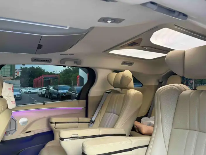Toyota Sienna 2024 Model Hybrid 2.5L Comfort Edition – фото 11