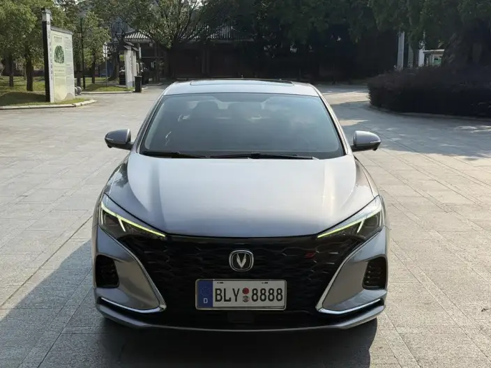 Changan Eado 2021 Model PLUS Blue whale NE 1.4T GDI DCT Noble Model – фото 2