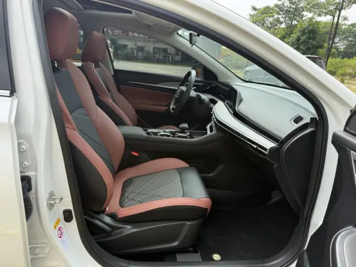 Changan Eado 2023 Model PLUS Changxiang Edition Blue whale NE 1.4T GDI DCT Noble Model – фото 14