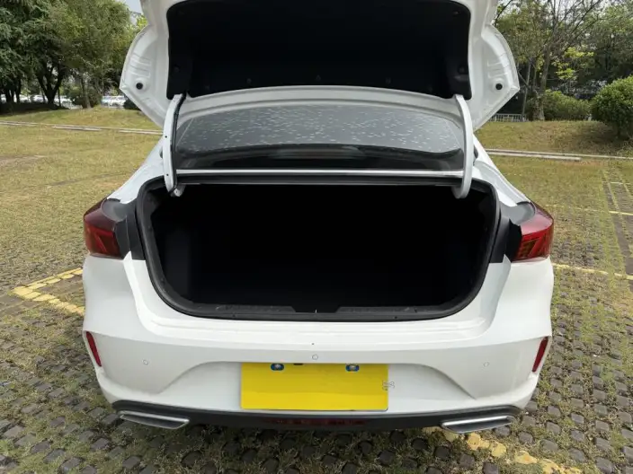 Changan Eado 2023 Model PLUS Changxiang Edition Blue whale NE 1.4T GDI DCT Noble Model – фото 17