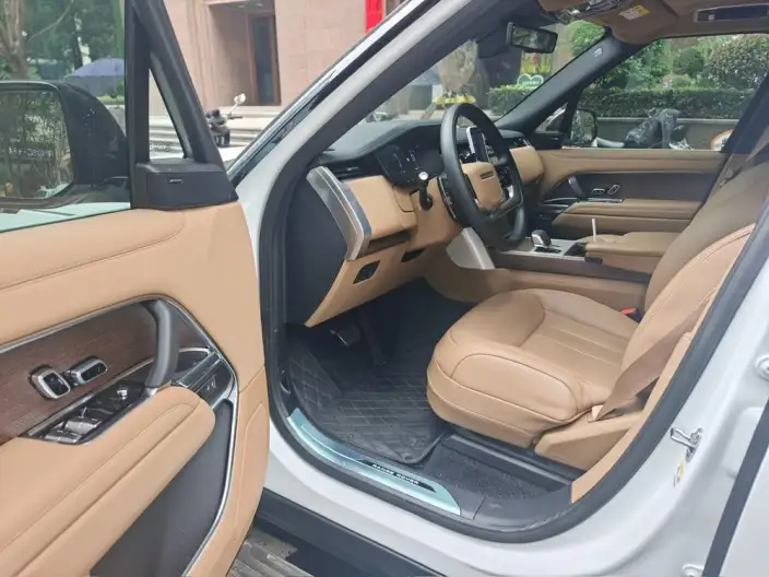 Range Rover 2025 Model 3.0 L6 400PS Shengshi Extended Edition – фото 8