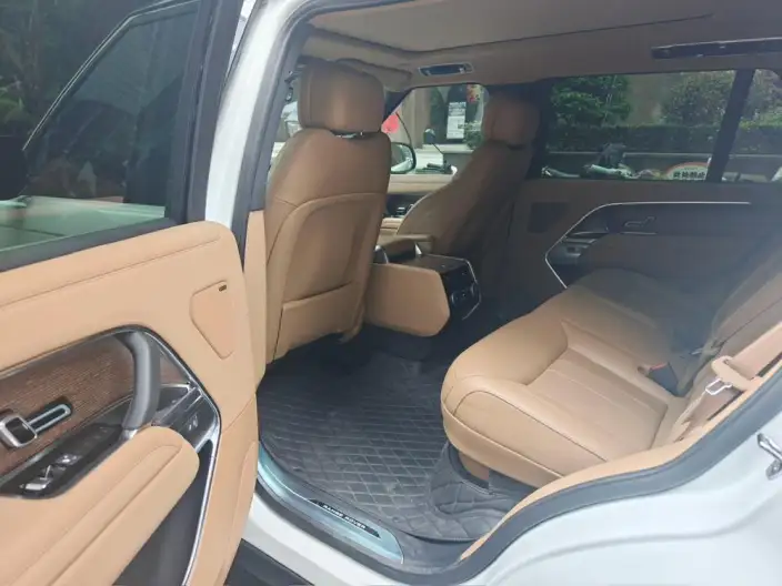 Range Rover 2025 Model 3.0 L6 400PS Shengshi Extended Edition – фото 9