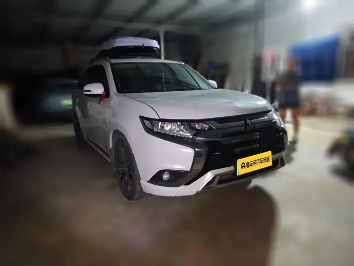 Mitsubishi Outlander 2021 Model 2.0L 2WD Changxiang Edition 7 seat – фото 3