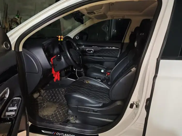 Mitsubishi Outlander 2021 Model 2.0L 2WD Changxiang Edition 7 seat – фото 10