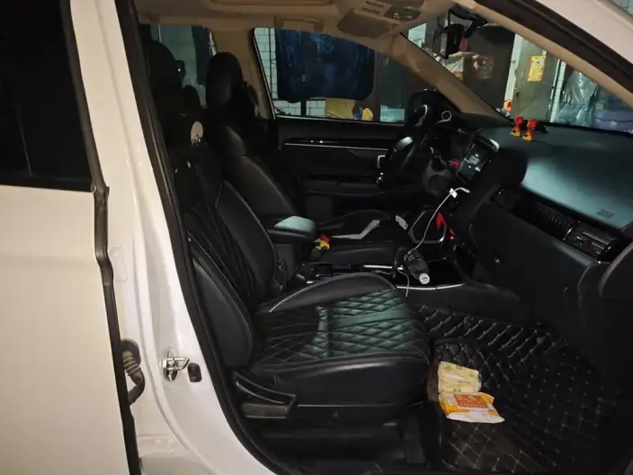 Mitsubishi Outlander 2021 Model 2.0L 2WD Changxiang Edition 7 seat – фото 11