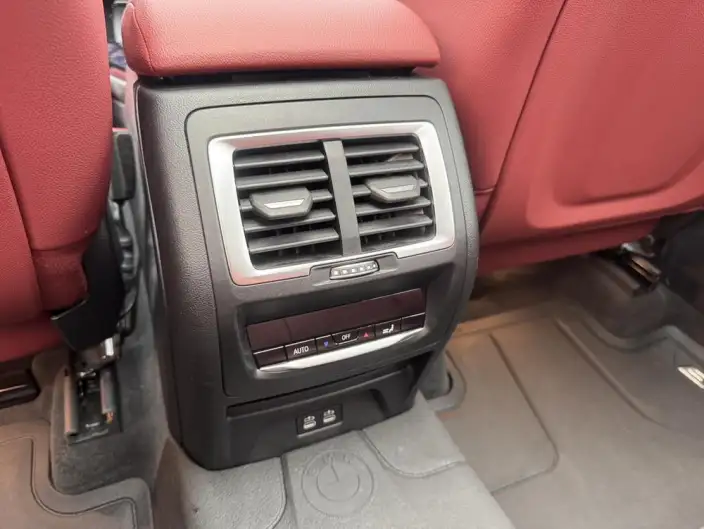 BMW X3 2023 Model xDrive30i Leading Model M Night Set – фото 7
