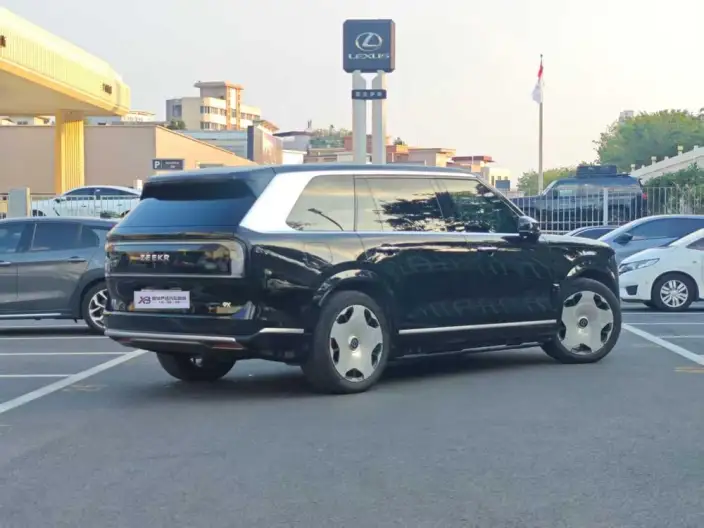 ZEEKR 9X 2025 Model Hyper Edition 70kWh VI seat – фото 3