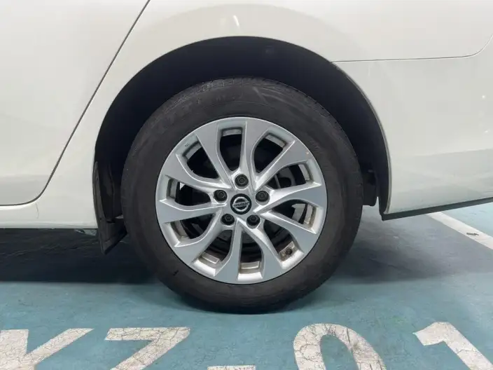 Nissan Sylphy 2022 Model Classic 1.6 XL CVT Deluxe Edition – фото 9