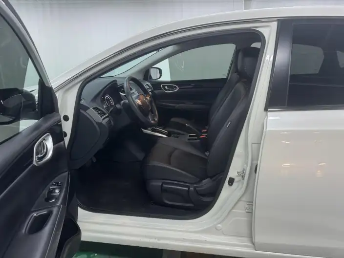 Nissan Sylphy 2022 Model Classic 1.6 XL CVT Deluxe Edition – фото 17