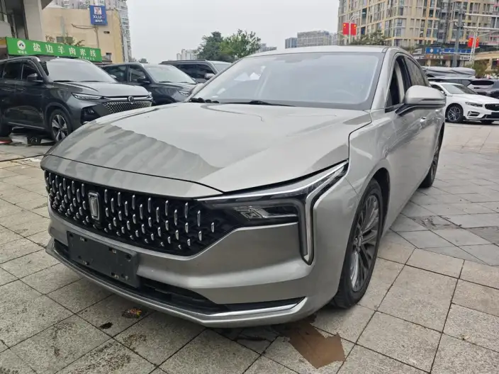 BESTUNE B70 2023 Model Third generation 1.5T Automatic Enjoy Edition Model 70th Anniversary Memorial Edition – фото 12