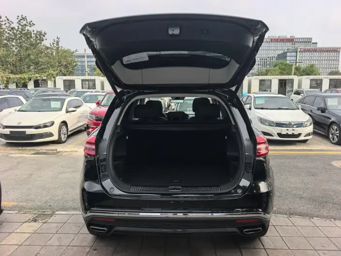 Hongqi HS5 2022 Model 2.0T Flag Lead 4WD Edition – фото 18