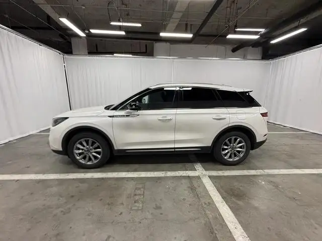 Lincoln Corsair 2020 Model 2.0T 2WD Exclusive Edition – фото 4
