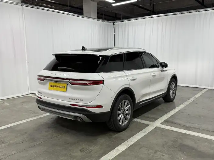 Lincoln Corsair 2020 Model 2.0T 2WD Exclusive Edition – фото 7