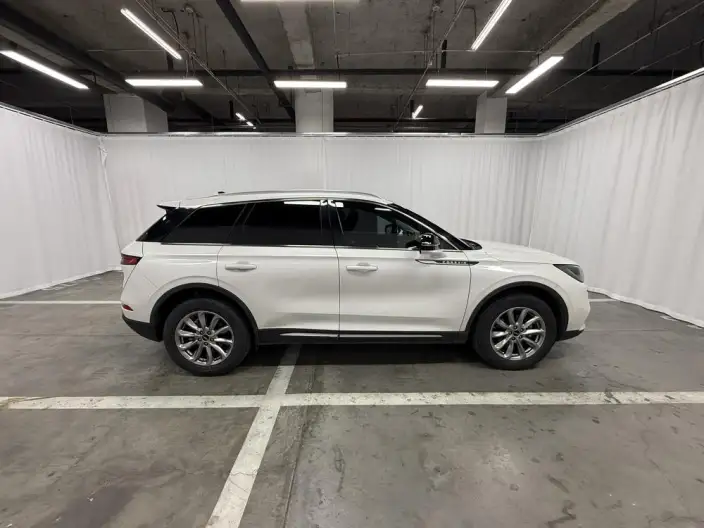 Lincoln Corsair 2020 Model 2.0T 2WD Exclusive Edition – фото 8