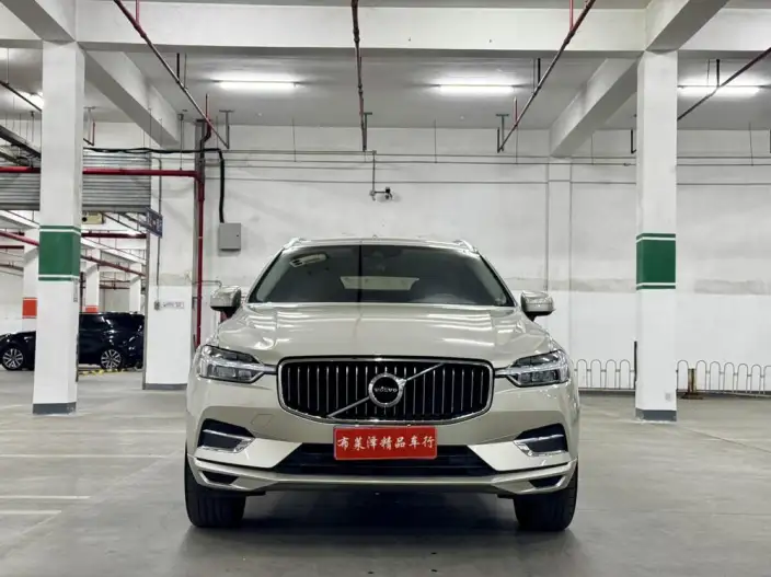 Volvo XC60 2020 Model T5 4WD Smart Range Deluxe Edition – фото 2