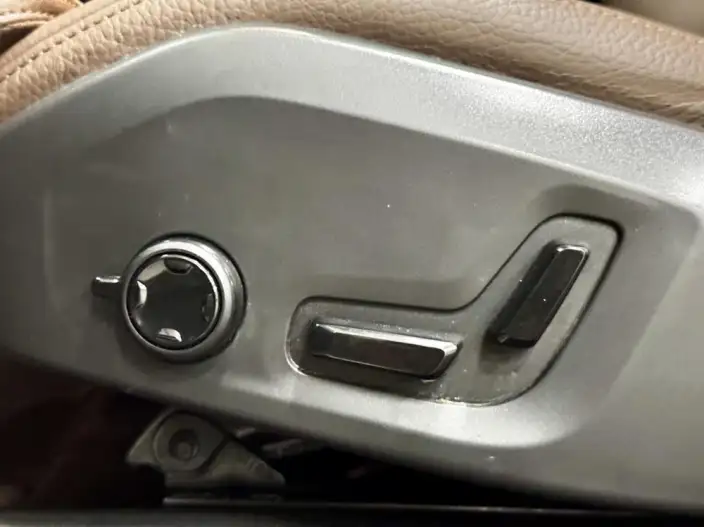Volvo XC60 2020 Model T5 4WD Smart Range Deluxe Edition – фото 10