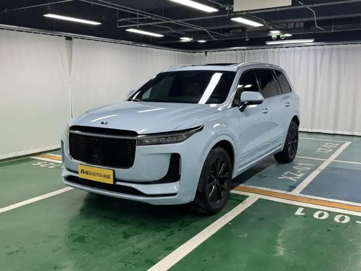 Li Auto ONE 2020 Model Extended Range 6 seat Edition – фото 1